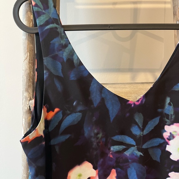 RW & CO. | Flowered Tank - Picture 2 of 6